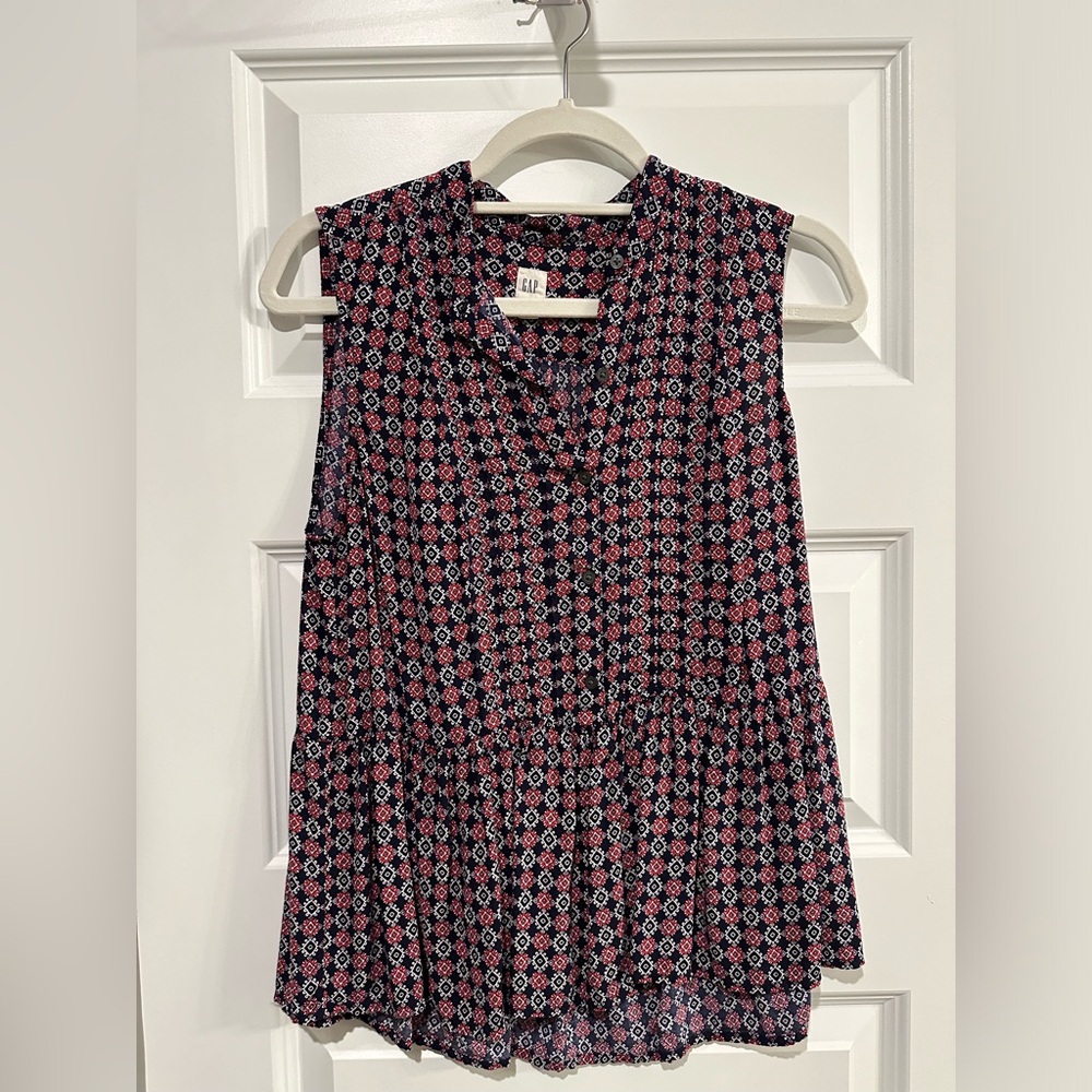 Gap pink and blue pattern tank top